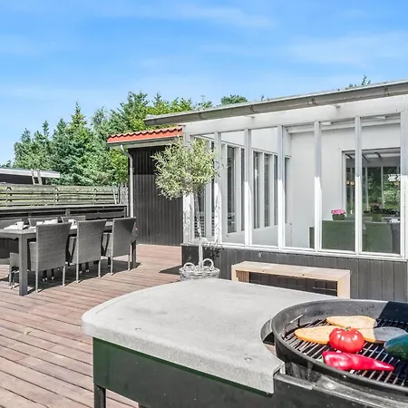 Ansine - 500m From The Sea By Interhome Ferienhaus Bøtø By