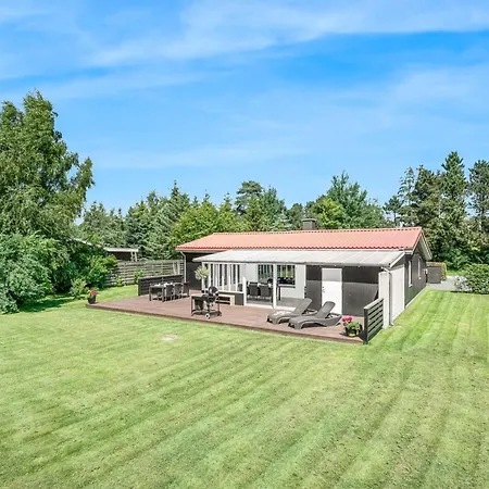 Ferienhaus Ansine - 500m From The Sea By Interhome